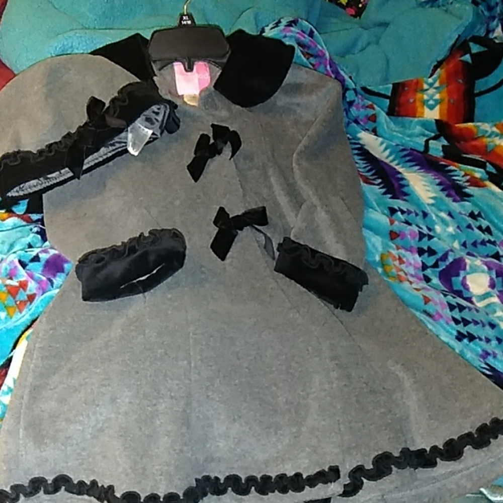 Kids coat with matching hat